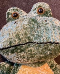 Vintage Anico 26″ Plush Frog Pre-Owned Very Good Condition