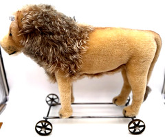Steiff 1909 Replica Lion On Wheels LE 268/1000 Roaring Mohair Germany Tag
