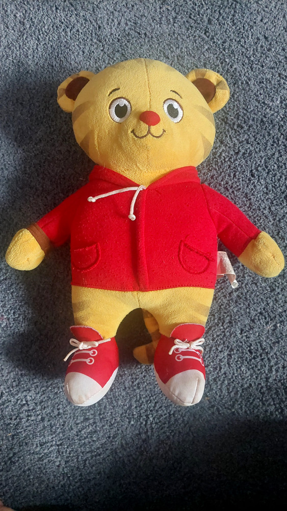 Daniel Tiger Talking 13″ Plush PBS Fred Rogers Company Works – Clean