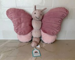 Jellycat Beatrice Butterfly – NWT New w Tags – Pink Insect Spring – Authentic
