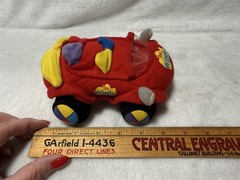 2007 SIX FLAGS THE WIGGLES PLUSH BIG RED CAR STUFFED TOY