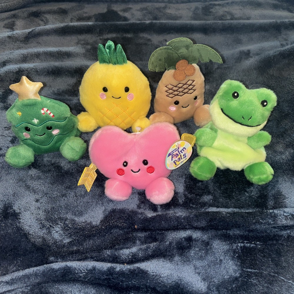 Aurora Palm Pals Plush Lot Of 5 Heart Pineapple Christmas Tree Frog Palm Tree