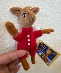 VINTAGE MINI LLAMA LLAMA RED PAJAMA PLUSH ANIMAL TOY 6 INCHES TALL-GREAT COND.