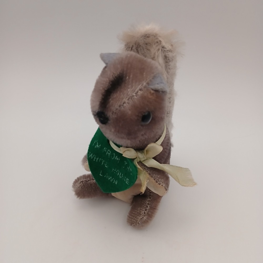 Vintage Plush Squirrel “I’m From the White House Lawn” Souvenir Stuffed Animal