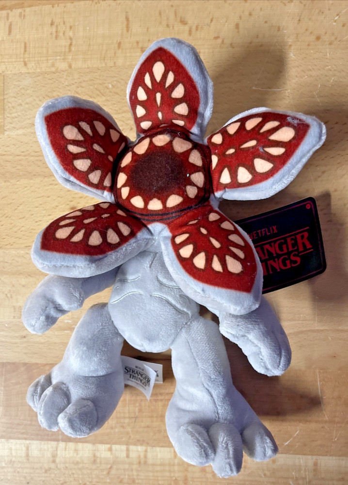 Stranger Things Demogorgon Plush – 8” Soft Plush – Season 5 – Brand New w/ Tags