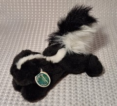 Small Skunk Plush 8” Stuffed Animal P.U.Sparymore W/ Tag Bearington Collection