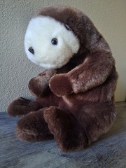 Monterey Bay Aquarium Otter Hand Puppet Plush Brown/White Washable 2004