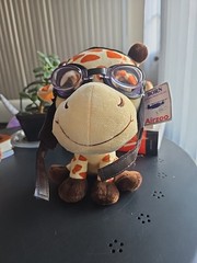 Giraffe Plush with Aviator Hat and Goggles Born Aviation Air Zoo *Ear Tag