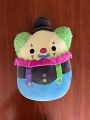 2023 SDCC UCC Distributing Exclusive Resul The clown Squishmallow Glow Plush
