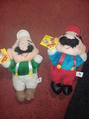 New Mario & Luigi Vintage 1988 Super Mario Bros 9″ Tall Acme Plush NWT Rare Wow