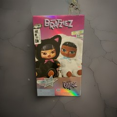 Bratz Bratziez Iconz Bestiez Plush Doll Charm Clip ( BUNNY BOO SASHA) confirmed