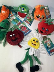 7 Vtg. Kids Garden Babies Collection Fruit & Veggie Plush Toys NWT & Seed Packs