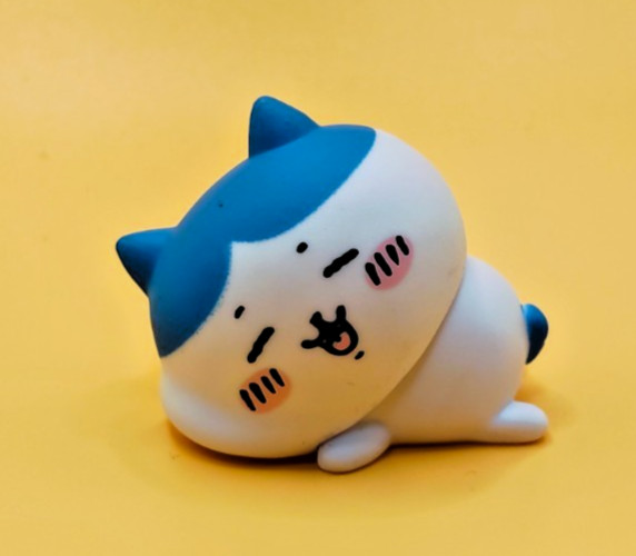 Chiikawa Hachiware Interior Mini Figure EIKOH Sleeping 3.5cm (1.4in)