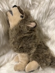 Douglas Realistic Howling Wolf Ranger Rick Stuffed Animal National Wildlife 11”