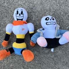 Undertale Plush Lot x2 Papyrus Sans Skeleton Video Game Characters Pre Owned