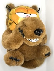 1981 Garfield “Big Bad Wolf” Costume Furry Tales Vintage Stuffed Animal , Dakin