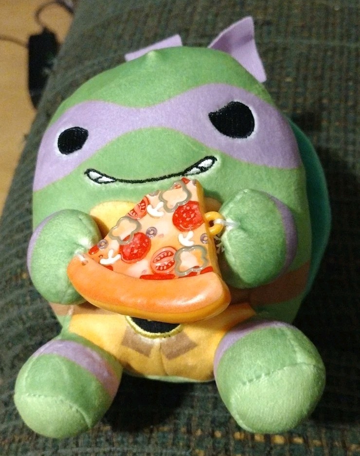 Zuru Snackles x TMNT Donatello Plush Toy Holding Pizza 5″ (EUC) Great Gift