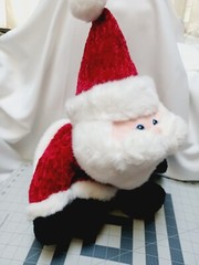 Vintage Main Joy Limited Santa Christmas Stuffed Plush Toy Blue Eyes Sitting