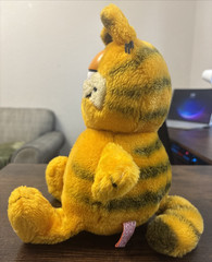 Vintage Garfield Plush Stuffed Animal Bean Bag Cat 1981 -10″ Upright