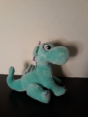 Walt Disney Sofia The First – Dragon Crackle Plush