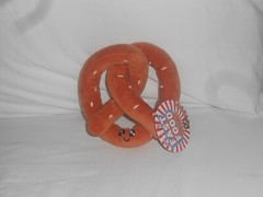 NEW, PRETZEL FAST FOOD PLUSHIES PLUSH STUFFED TOY, 6″
