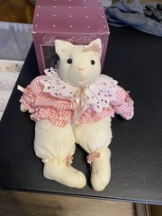 Vintage 1994 Stuffed Plush Cat Felicia Feline With Dress TL toys House Of Lloyd