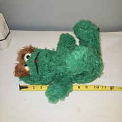 Vtg 1970s Oscar the Grouch Plush Sesame Street Knickerbocker Muppet 10″ Toy
