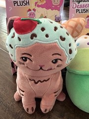 Eustace & Pickle Moriah Elizabeth Mini Mystery Dessert Plush Series 2