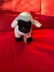 Webkinz Sheep New With Factory Sealed Code Tag [ HM227]