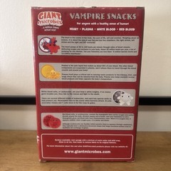 GIANT MICROBES-VAMPIRE SNACKS THEME GIFT BOX-Heart Plasma Red & White Blood Cell