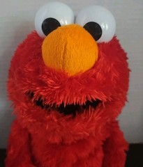 Sesame Street Hasbro 2016 Talking Tickle Me Elmo 14″ Plush Toy English & Spanish