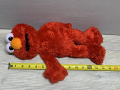 Tickle Me Elmo Sesame Street Hasbro Giggles Talks Plush Stuffed Toy