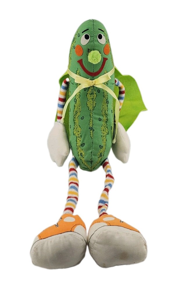 Vintage 1980 Amtoy Super Pickle Plush 13” Cape SP Shield American Greetings￼