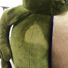 Manhattan Toy Co. Royal Renaissance Plush Frog “Prince William” Stuffed Animal