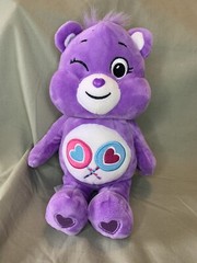 Authentic Basic Fun Care Bears 9″ Bean Plush SHARE BEAR Sitting Position Winking