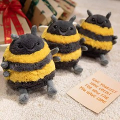 Albee Bee Soft Plush Bumble Toy Happiest Little Bumblebee Gift without tags new