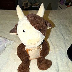 Brown White Cow Plush Stuffed Animal Medium Washable 2018 w/ “MOM” Hoof