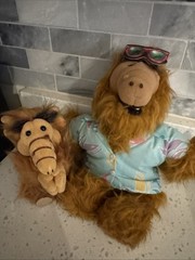 lot Alf monster vintage Stuffed Animal plush DVD Season 1 & 2 clip on toys show