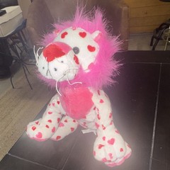GANZ Webkinz Lion Stuffed Animal Plush Pink/White/Red Heart Small 2009 HM110