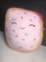 Squishmellow Fresa the Pink Poptart