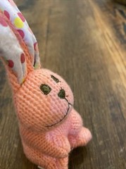 STARBUCKS Plush PINK BUNNY PLUSH HOPPER CROCHET KNITTED 6″ STUFFED ANIMAL