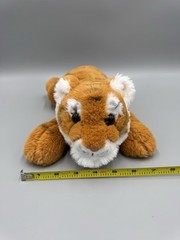 FA0 Schwarz Tiger Plush Laying Flat 15” Stuffed Animal Toy 2020