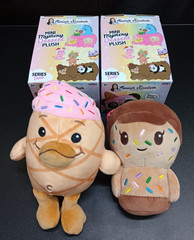 Moriah Elizabeth Cuepy and Georgie Dessert Mini Plush
