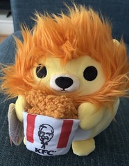 ZURU Snackles 8″ KFC Ralph Lion Plush Stuffed Animal Chicken Bucket New Tags