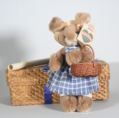 Heidi Hares Greta bunny rabbit with garden basket by Applause Vintage