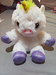 Unicorn Lullabrite Lights Up And Changes Colors And Plays 3 Different Lullaby’s
