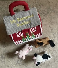 My Barnyard Buddies Plush Barn with 3 Stuffed Animals 2013 Pig – Cow-Horse