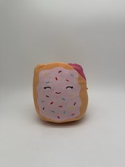Squishmallows 9″ Fresa the Pop Tart Toaster Pastry Food Squad Plush Kellytoy