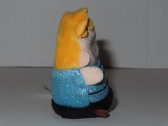 Fiesta Cutie Beans Peanuts Gang Schroeder Beany Plush 3 Inch Series 2 Clip Egg