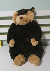 KORIMCO STRANGE BEAR PLUSH TOY STUFFED ANIMAL BEANS IN BUM SUPER HEAVY 33CM